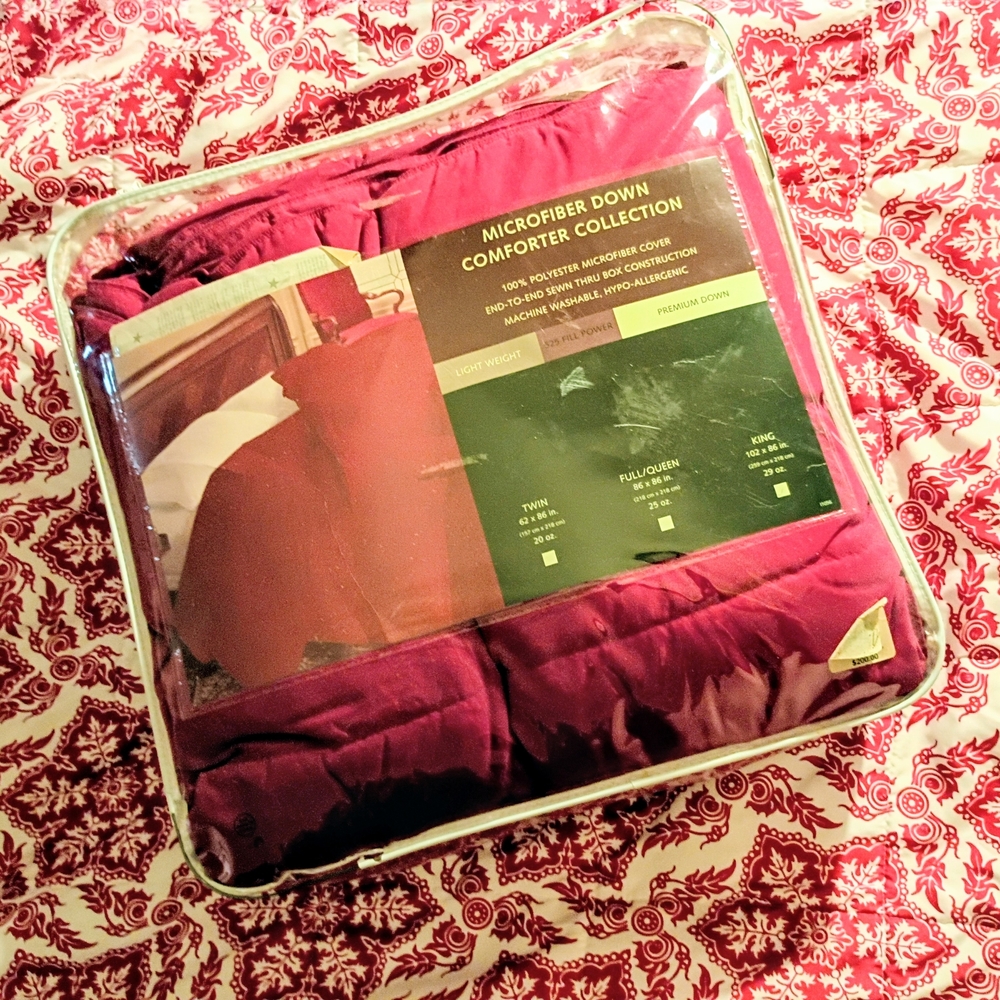 Microfiber Down Comforter in Red